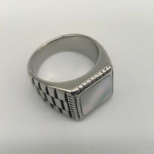 2021- Mother Of Pearl Handmade Men's Ring Size 12 1/2 NWT